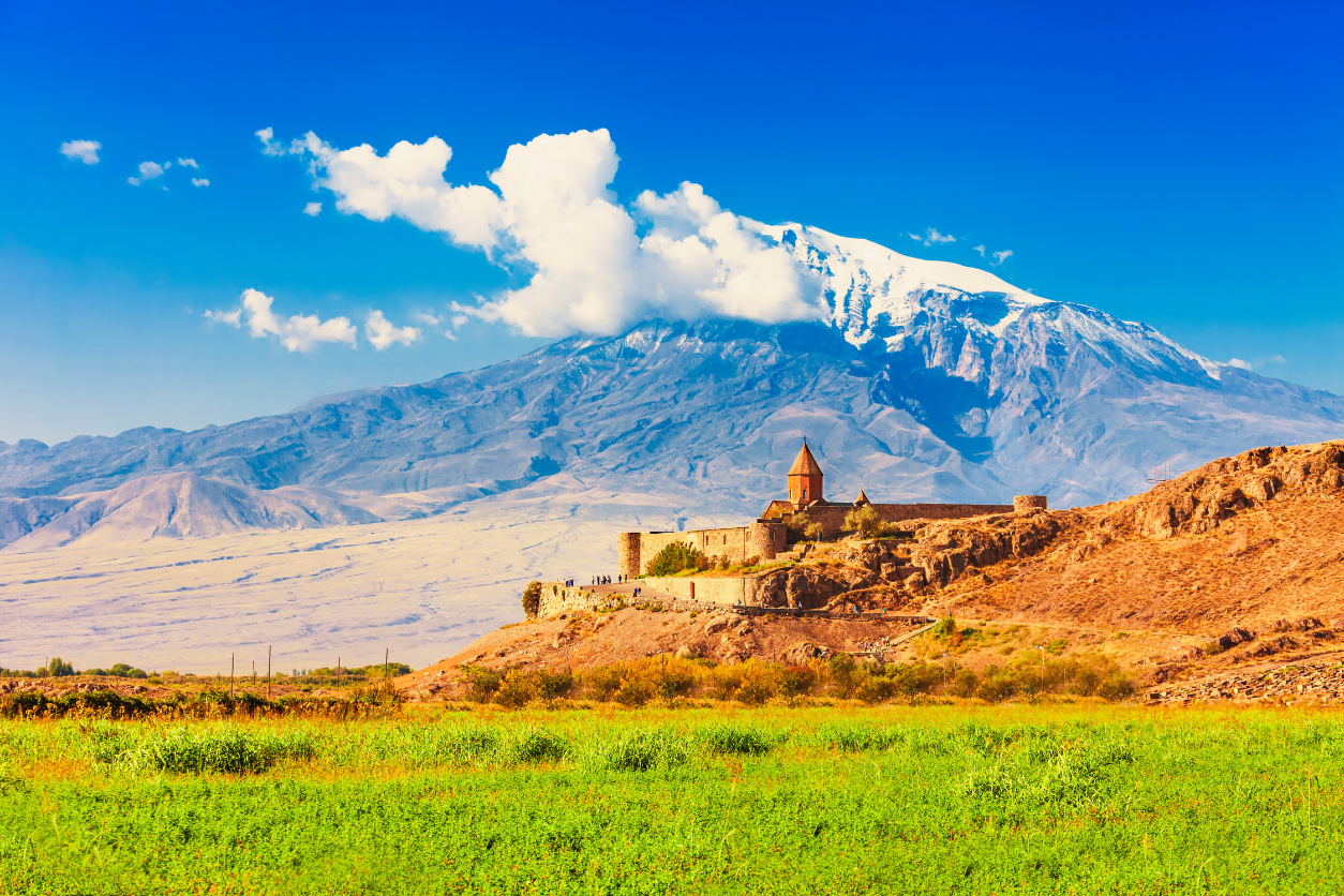 EREVÁN – KHOR VIRAP – NORAVANK – EREVÁN (D/A/-)