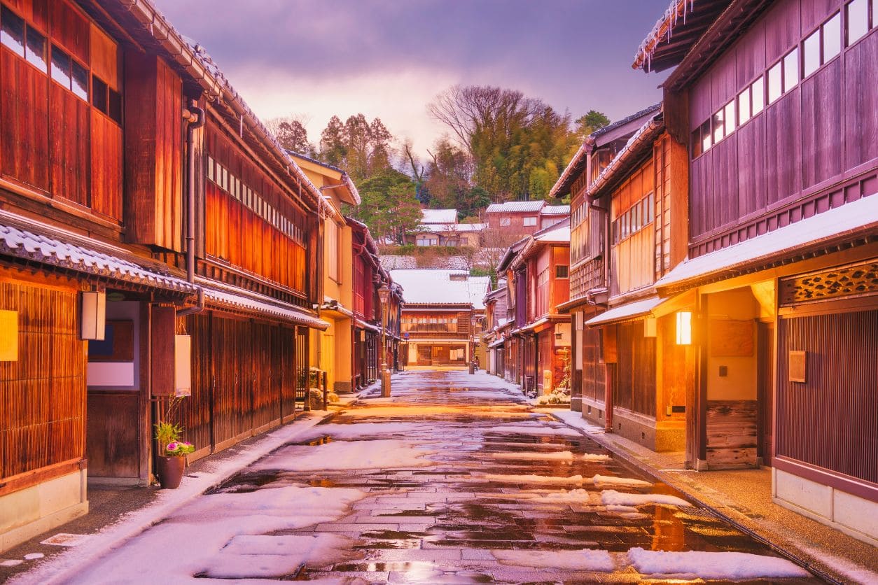 KIOTO - KANAZAWA (D/-/-)